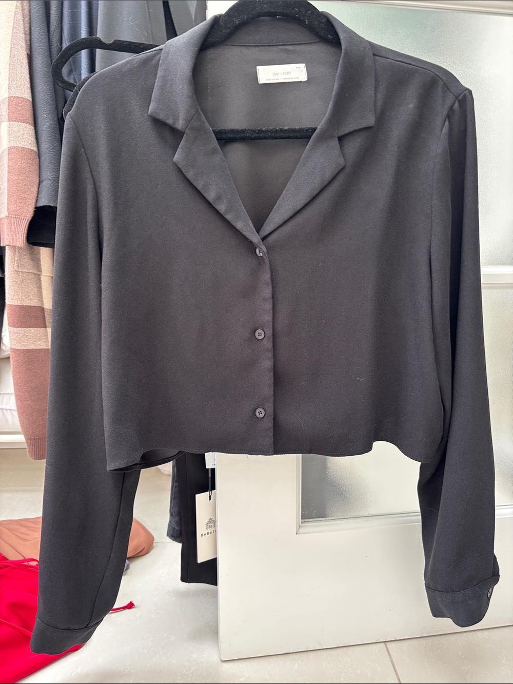 Oak + Fort Black Cropped Button-Down Shirt